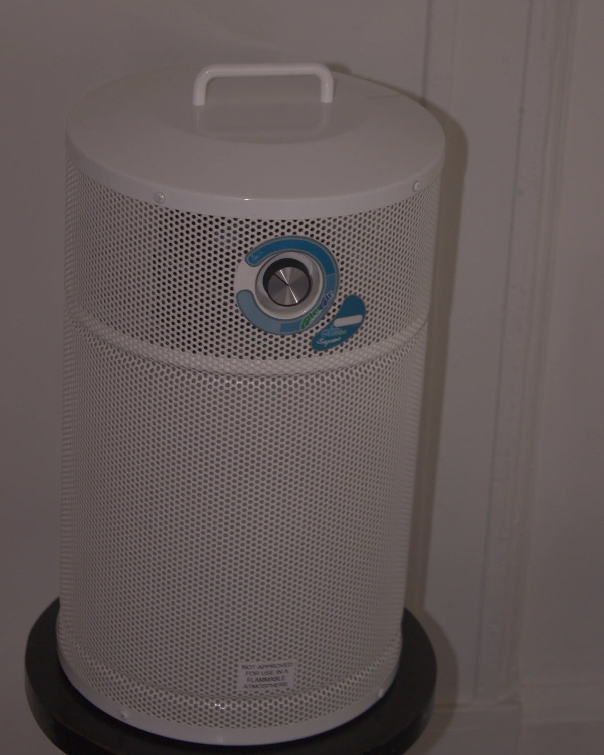 AllerAir AirMed 1 Supreme, White, in a room